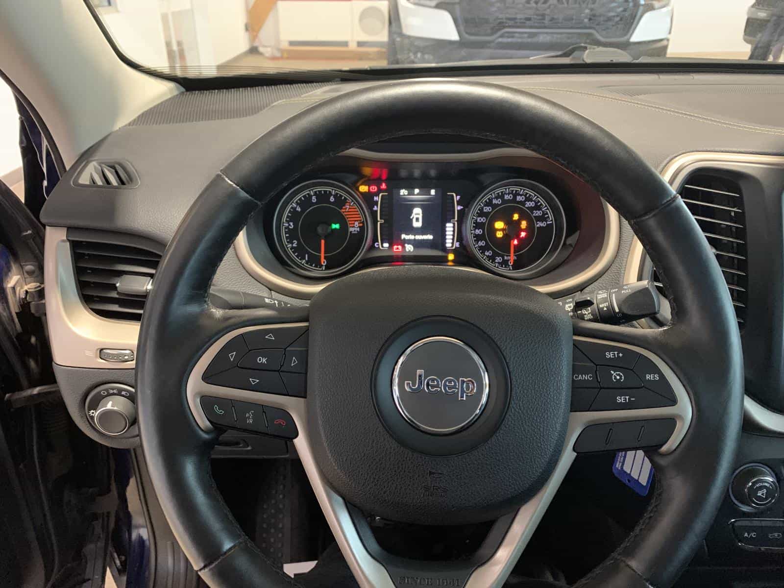 2016 Jeep Cherokee Sport - Image 12