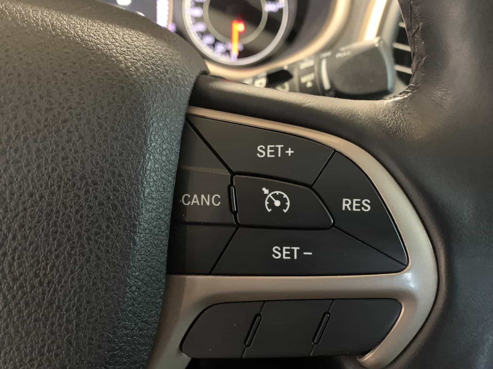 2016 Jeep Cherokee Sport - Image 16