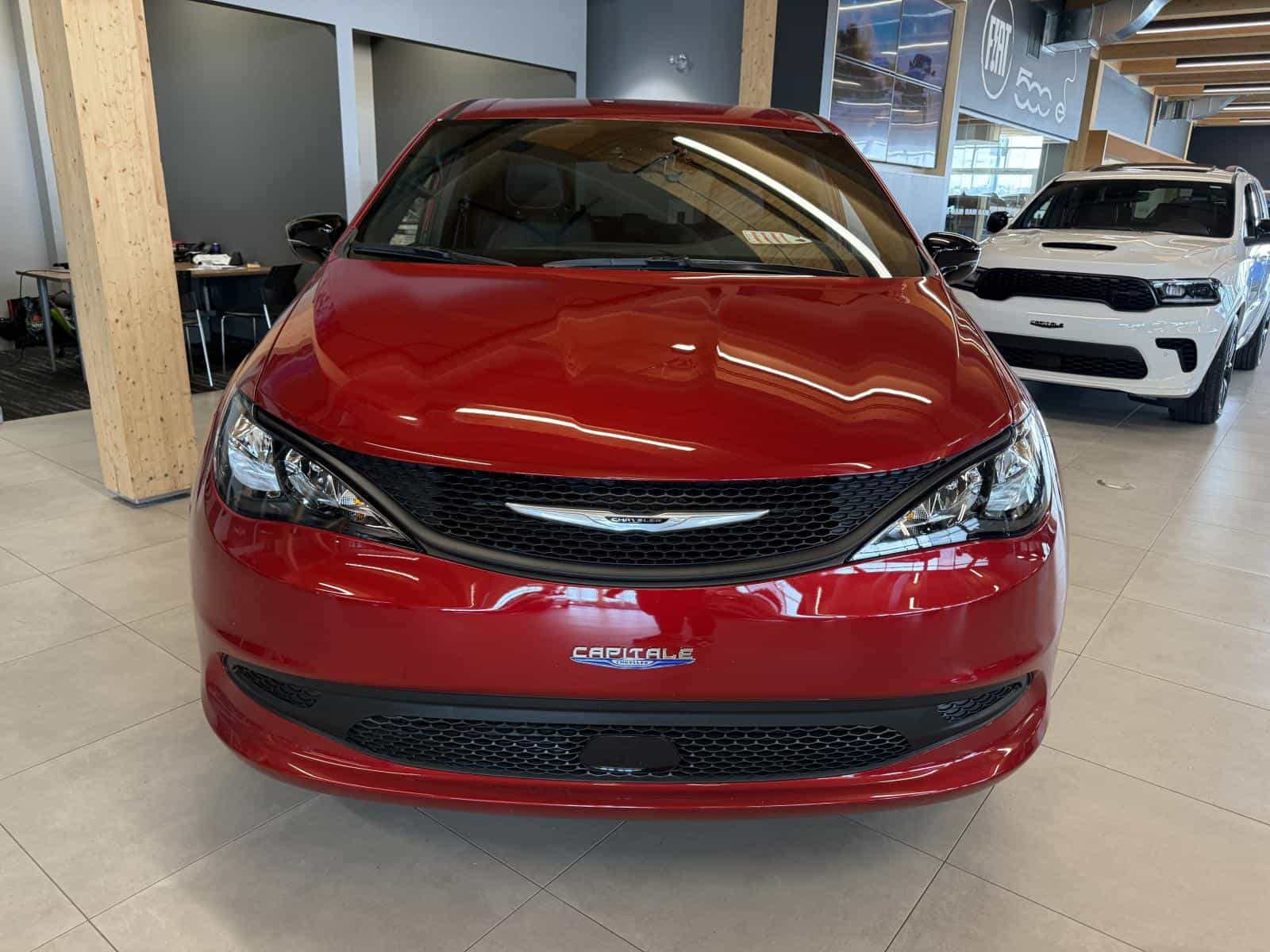 Image 2 Chrysler Grand Caravan SXT 2026