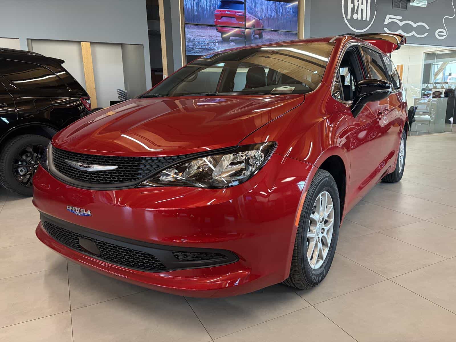 Image 1 Chrysler Grand Caravan SXT 2026