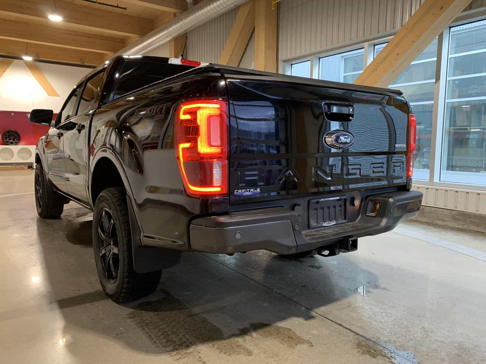 2019 Ford Ranger Lariat - Image 2