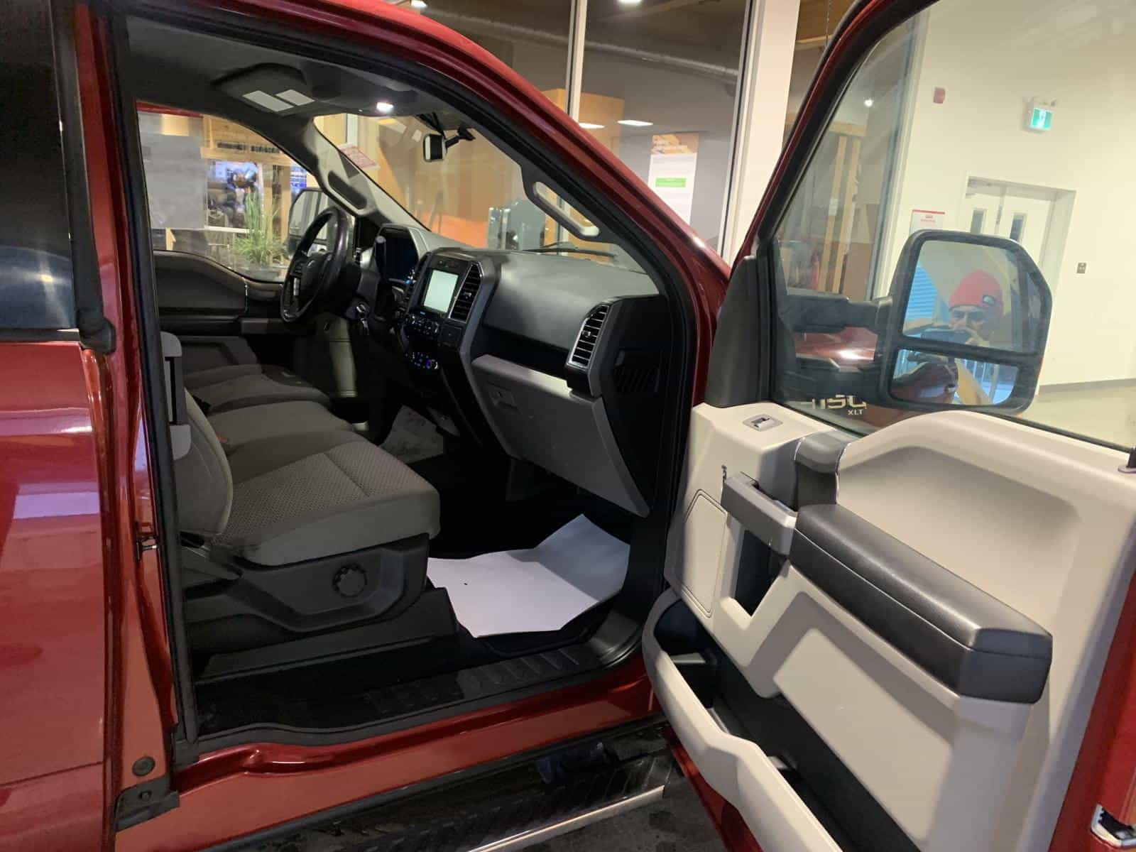 2015 Ford F150 F-150 XLT - Image 8