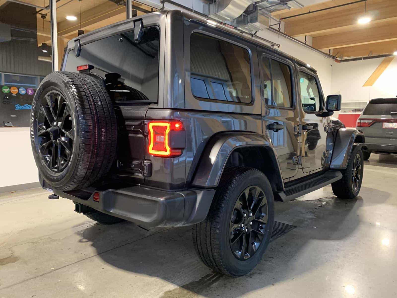 2021 Jeep Wrangler 4xe Unlimited Sahara - Image 4