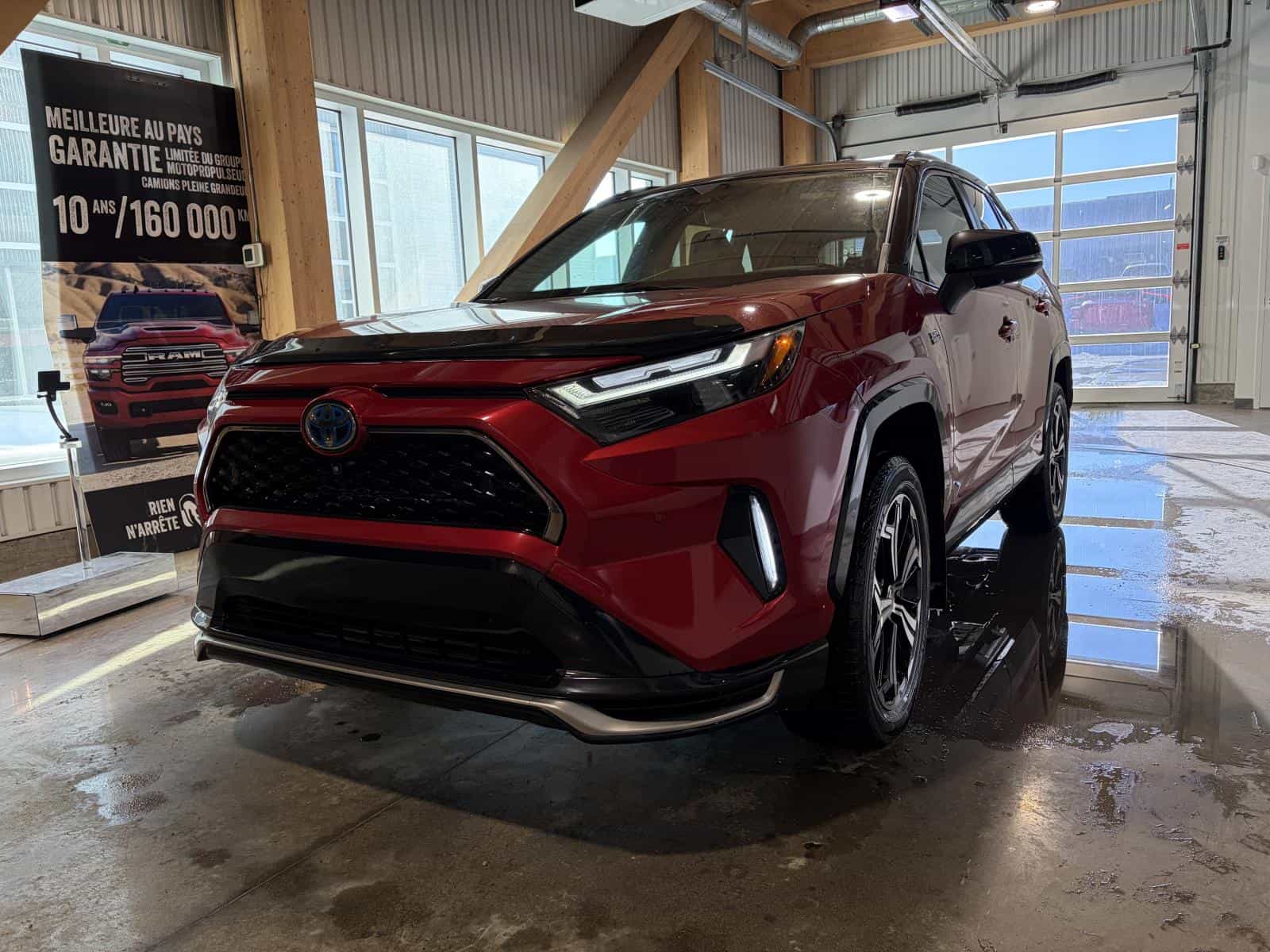 2023 Toyota Rav4 Prime XSE AWD - Image 1