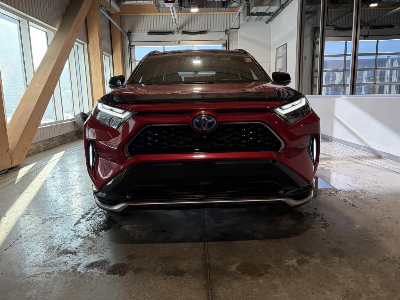 2023 Toyota Rav4 Prime XSE AWD - Image 3