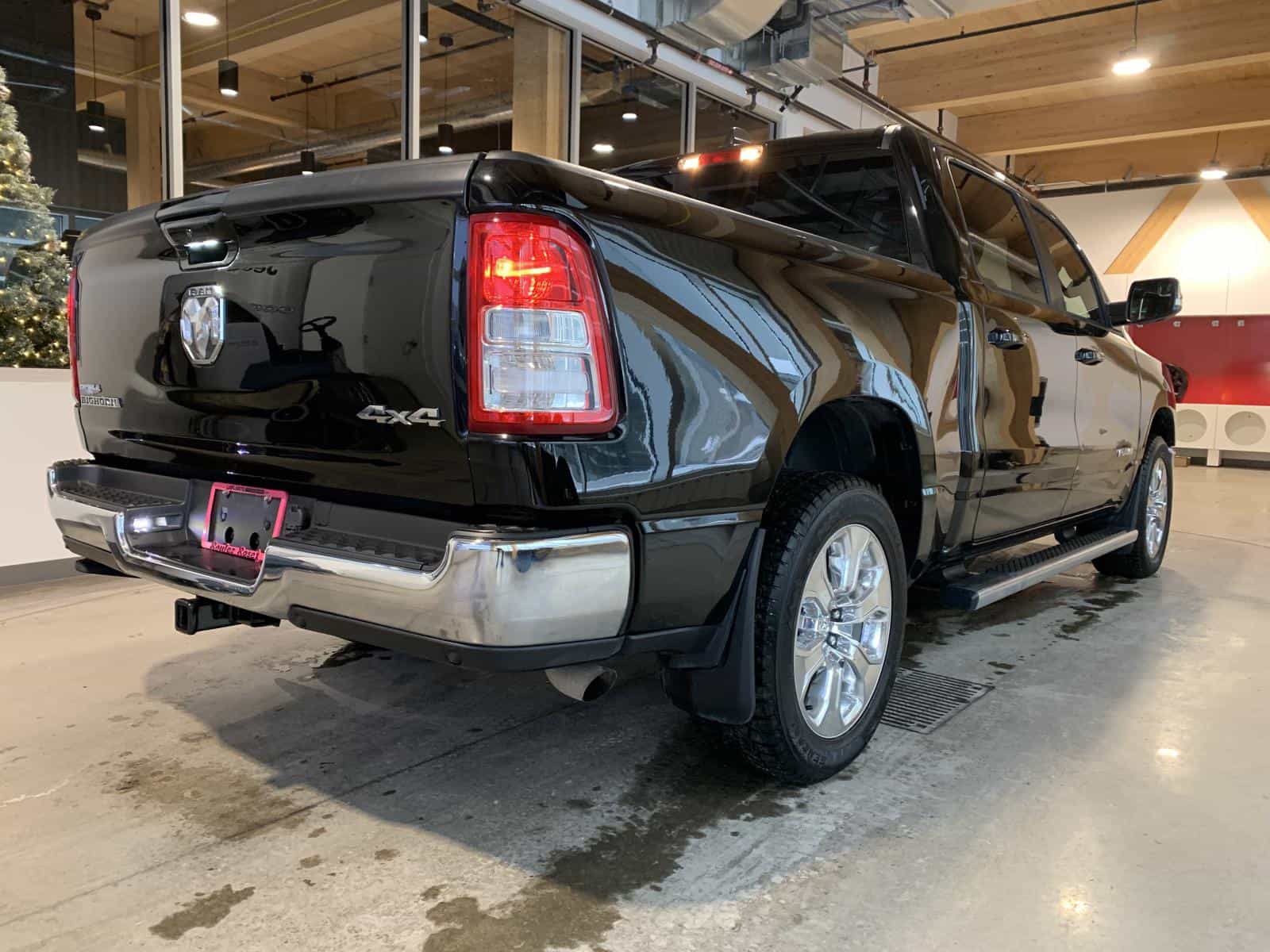 2022 RAM 1500 Big Horn - Image 3