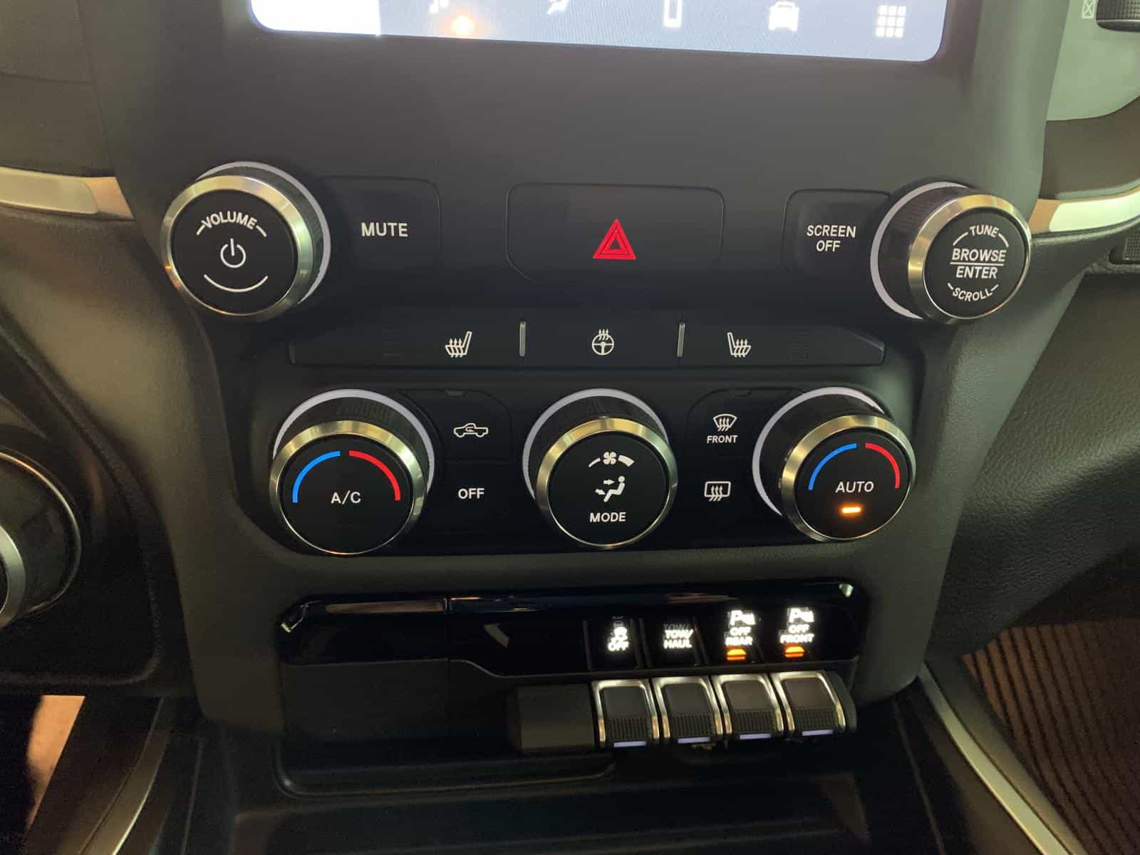 2022 RAM 1500 Big Horn/Lone Star Big Horn - Image 19