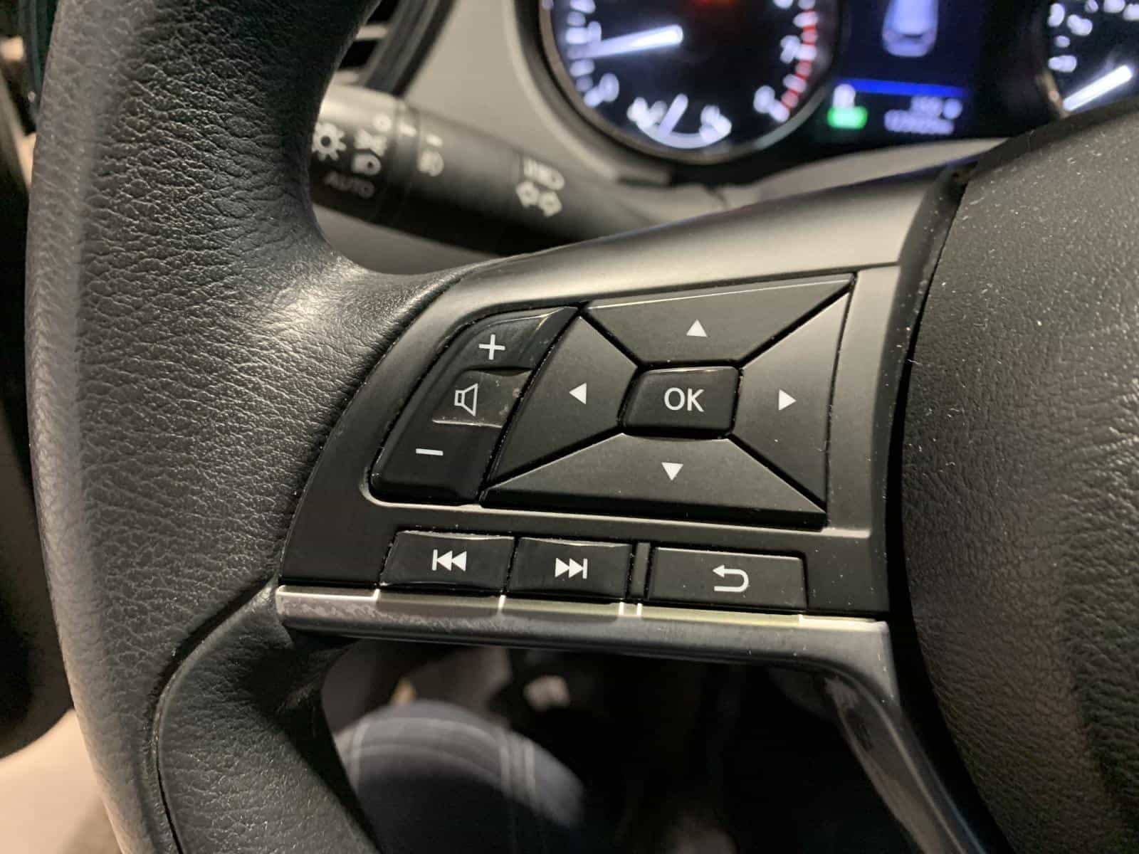 2020 Nissan Rogue SV - Image 20