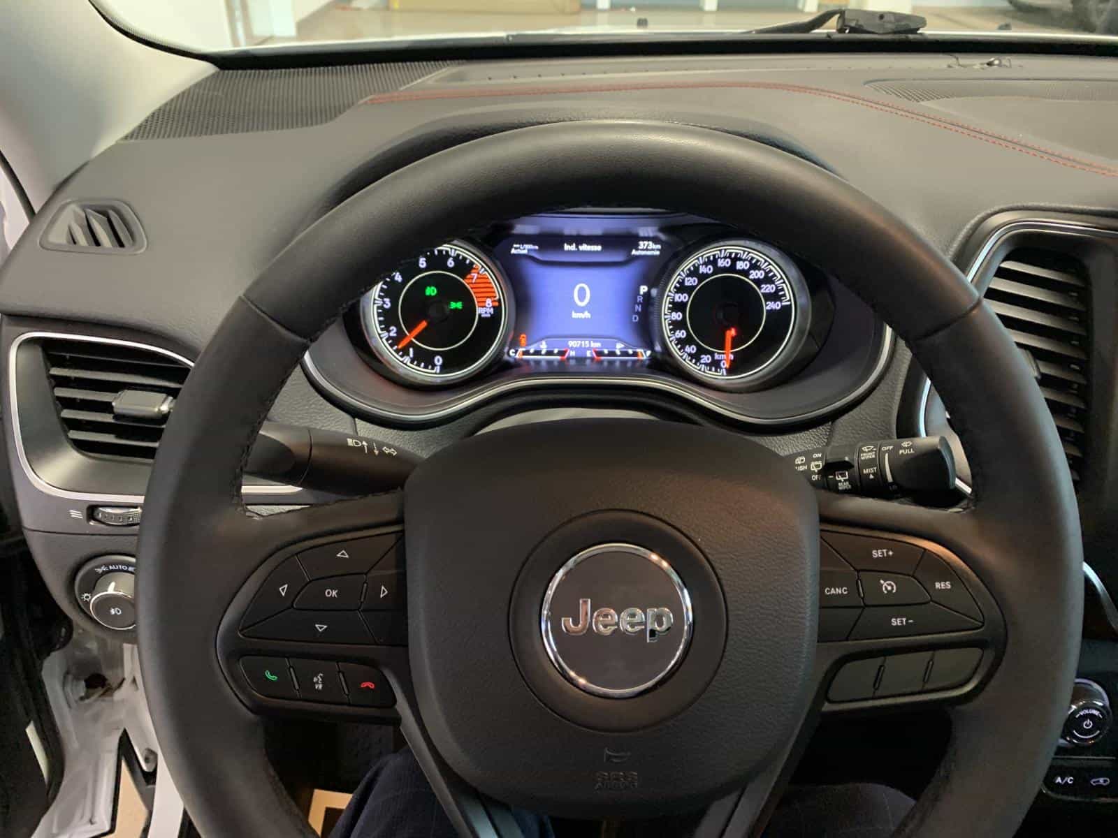 2021 Jeep CHEROKEE TRAILHAWK Trailhawk - Image 18