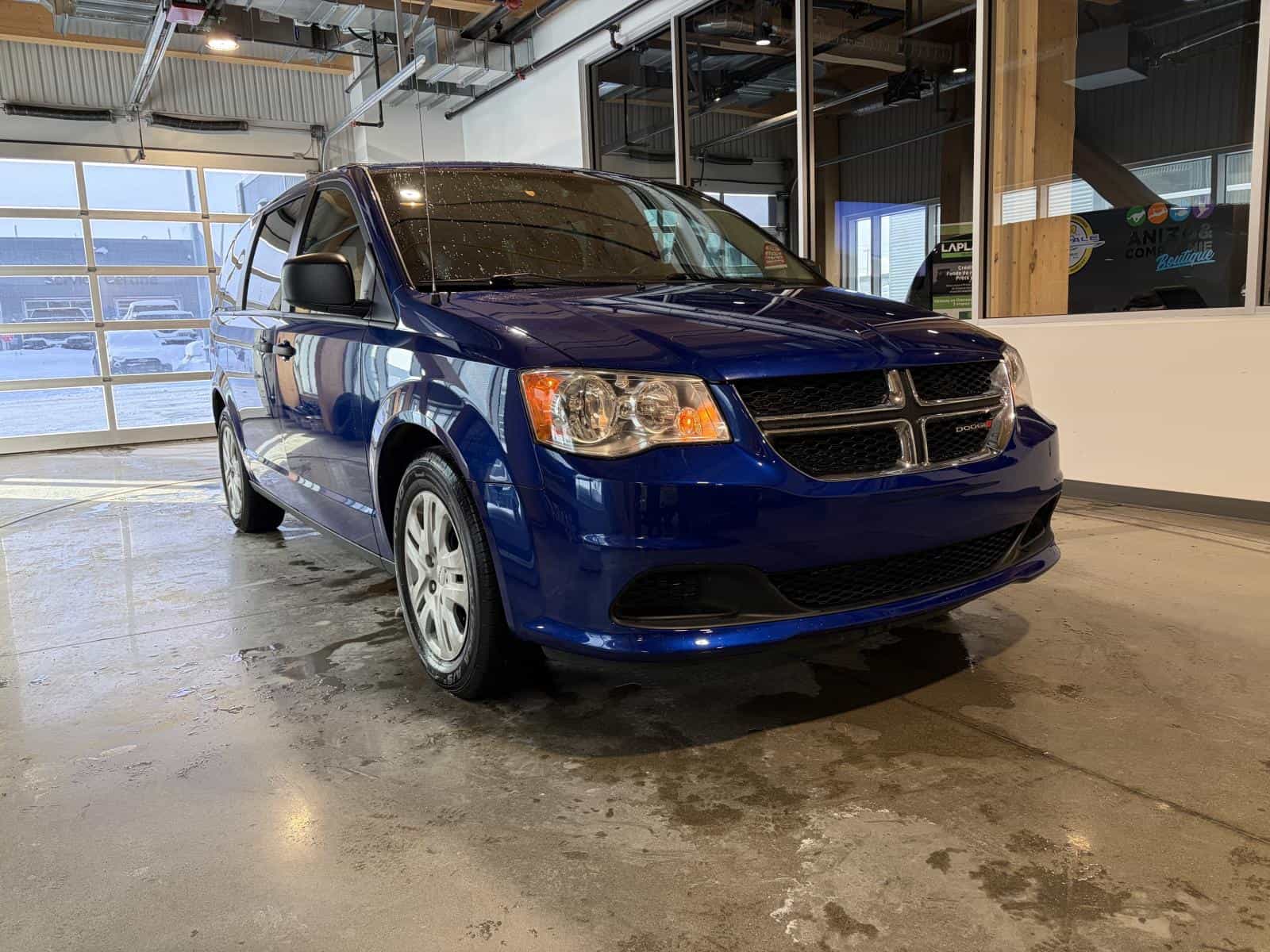 2019 Dodge GRAND CARAVAN SE Canada Value Package - Image 2
