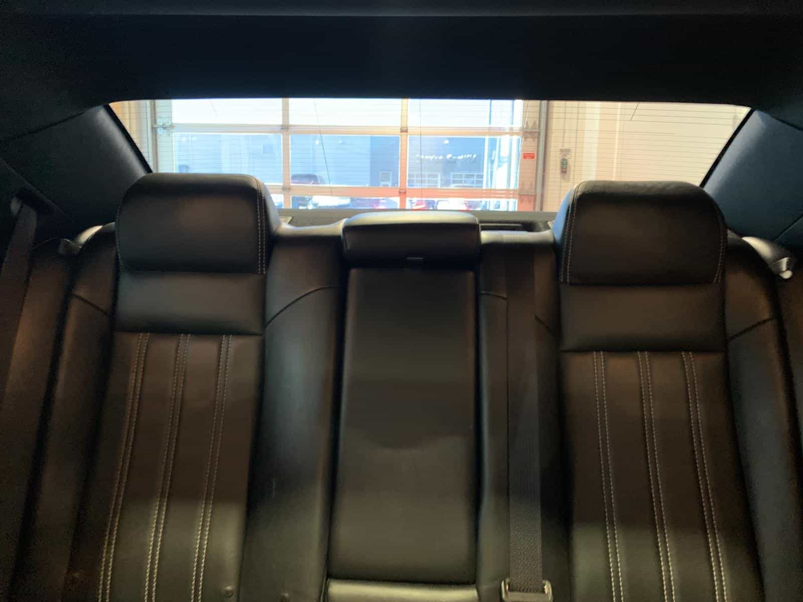 2015 Chrysler 300 S - Image 24