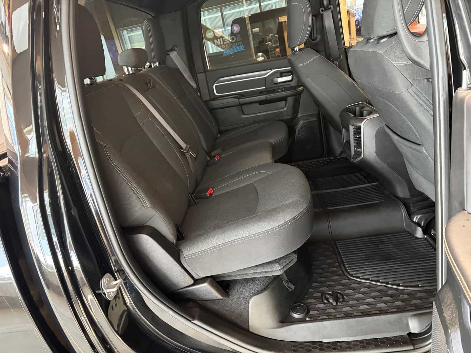 2020 RAM 2500 Big Horn Big Horn - Image 10