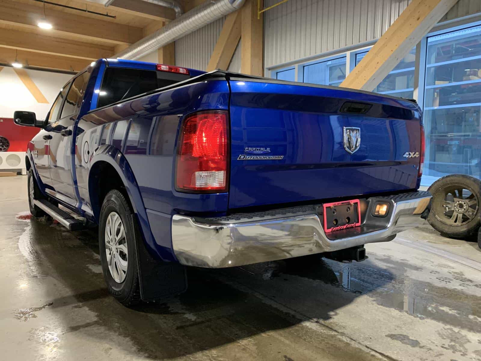 2017 RAM 1500 SLT - Image 2