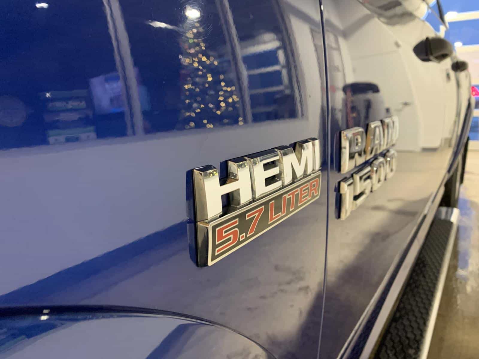 2017 RAM 1500 SLT - Image 8