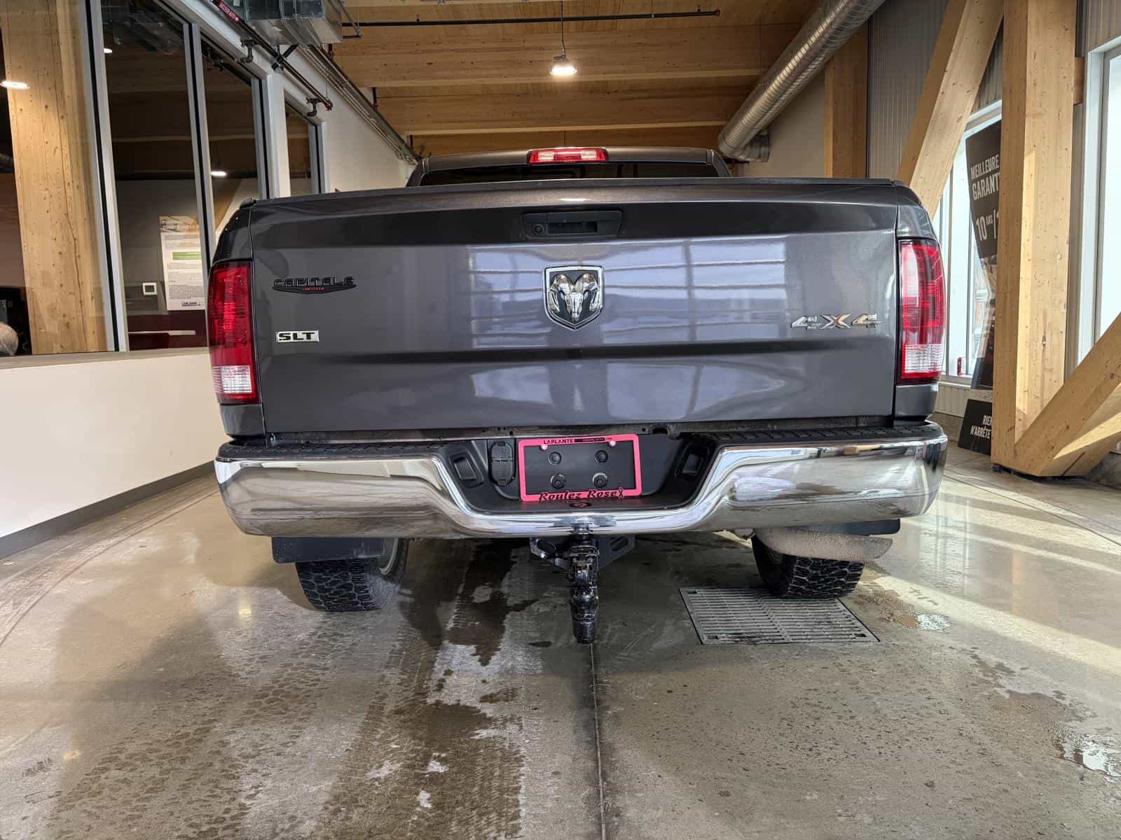 2023 RAM 1500 CLASSIC SLT SLT - Image 6