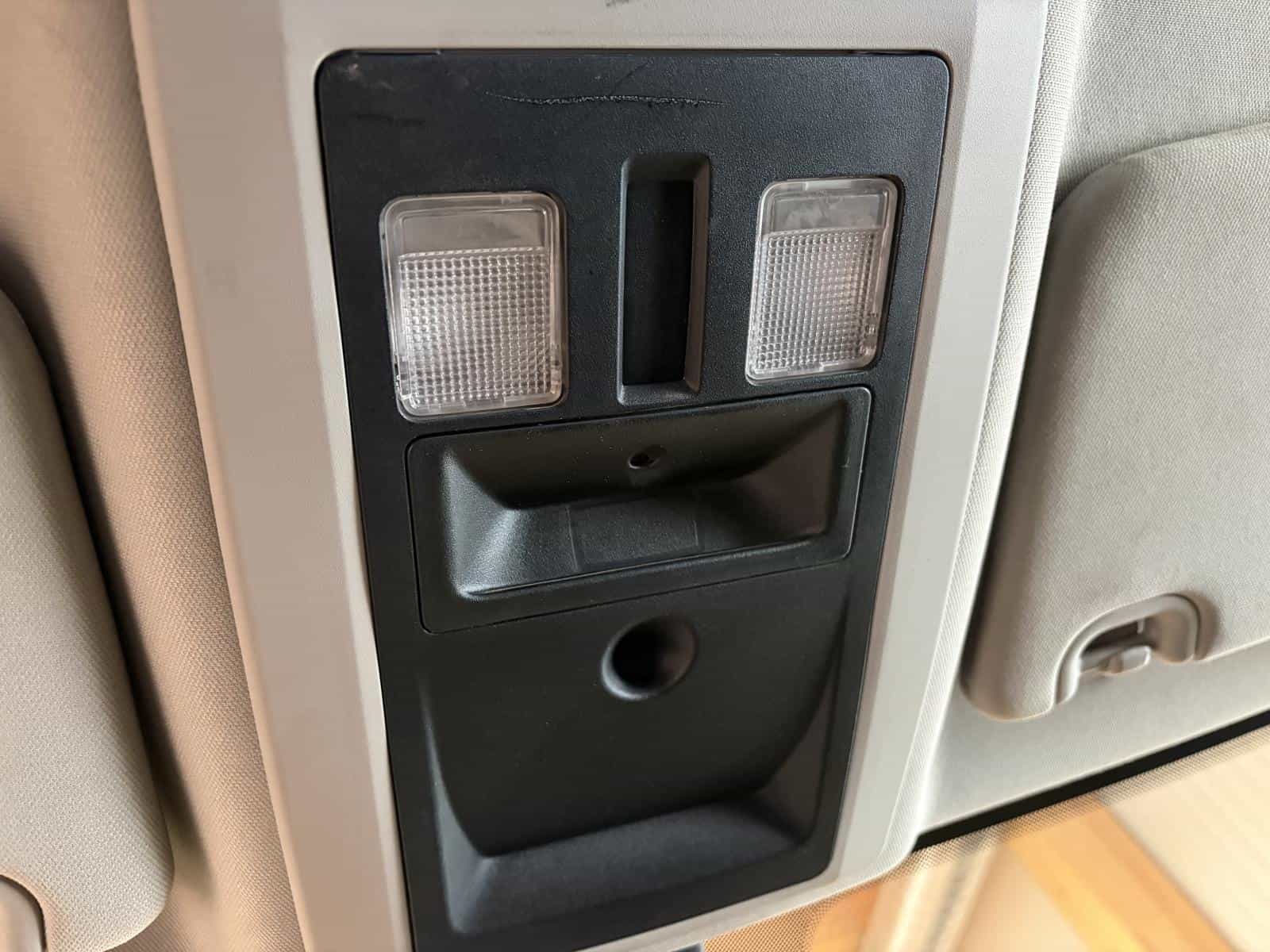 2023 RAM 1500 CLASSIC SLT SLT - Image 24