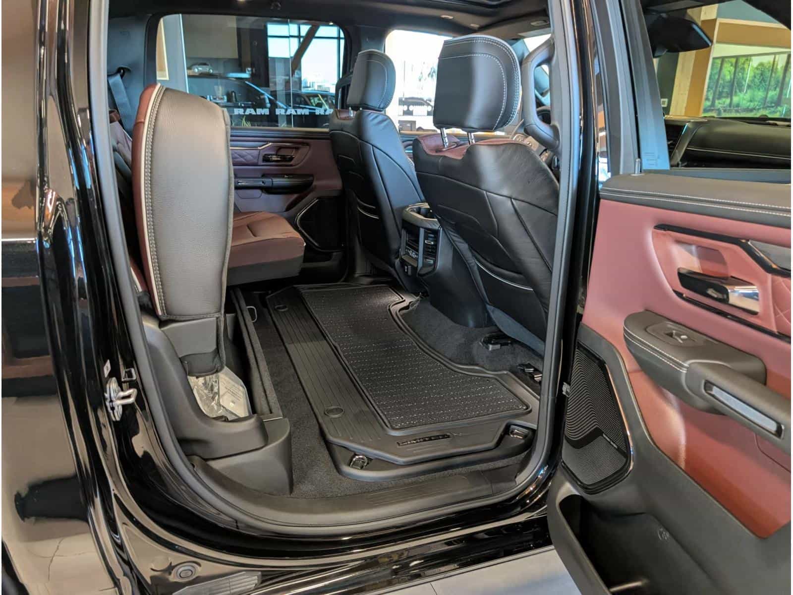 2026 RAM 1500 Limited - Image 12