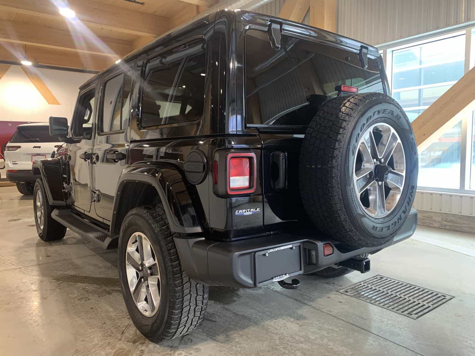 2021 Jeep Wrangler Unlimited Sahara - Image 3