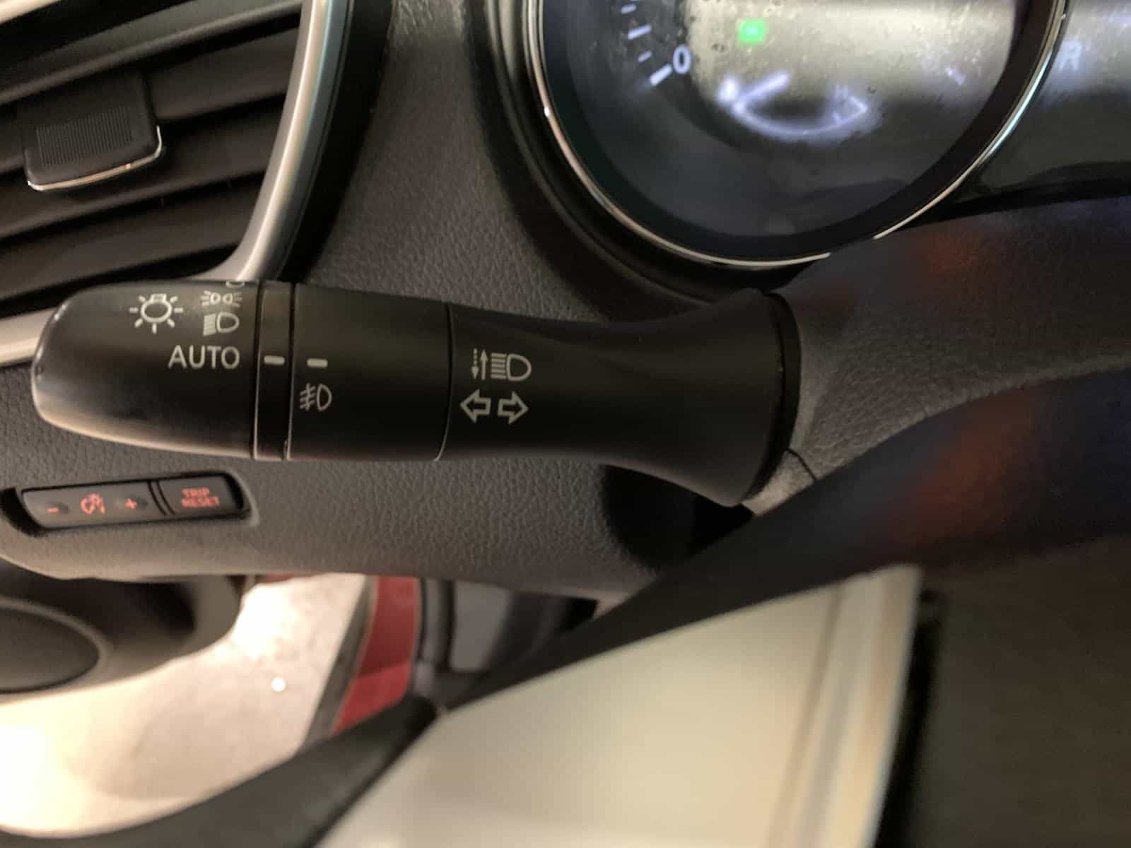 2016 Nissan Rogue SV - Image 22