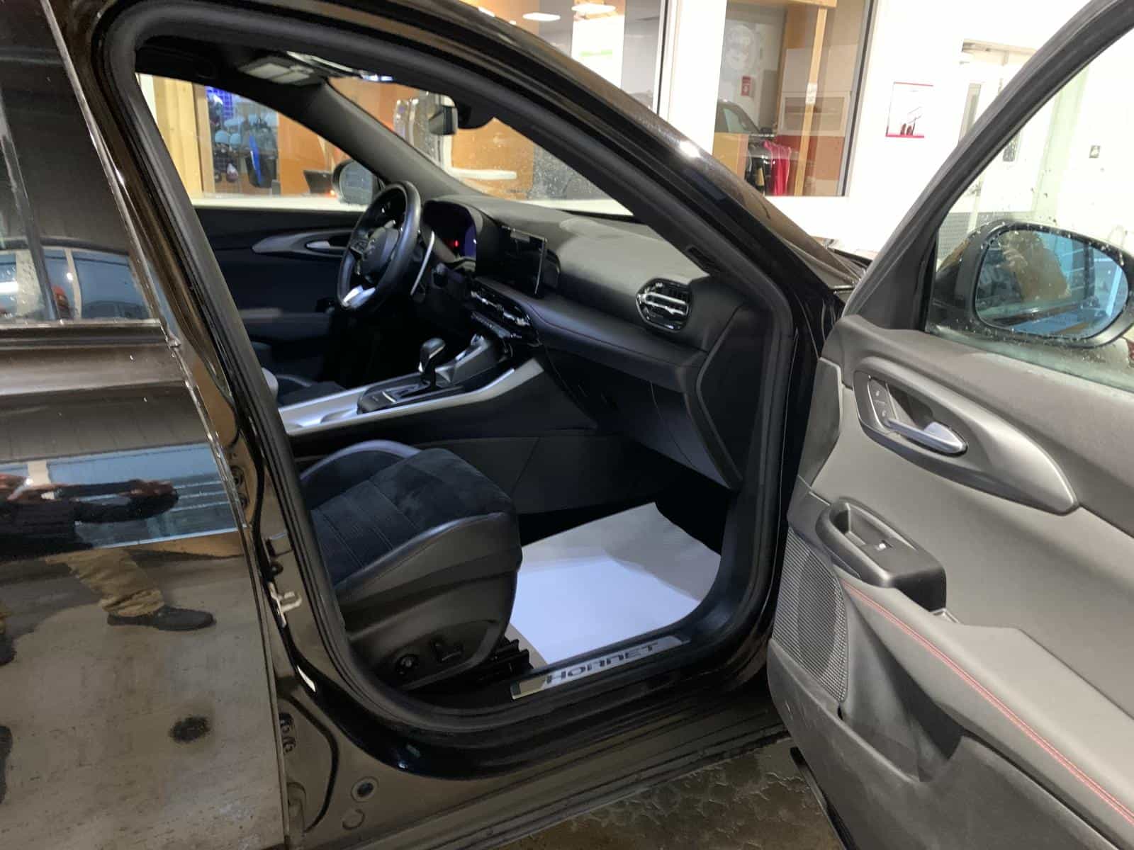 2024 Dodge Hornet R/T PHEV - Image 9