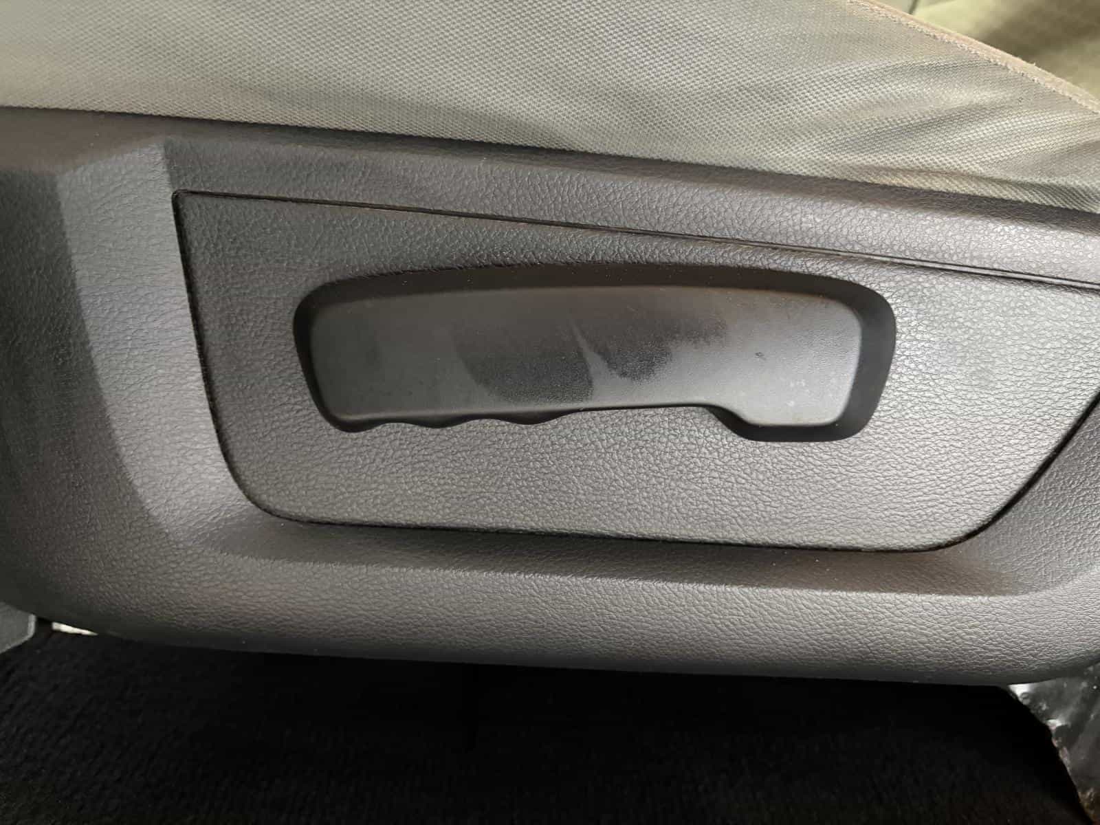 2015 RAM 1500 ST - Image 11