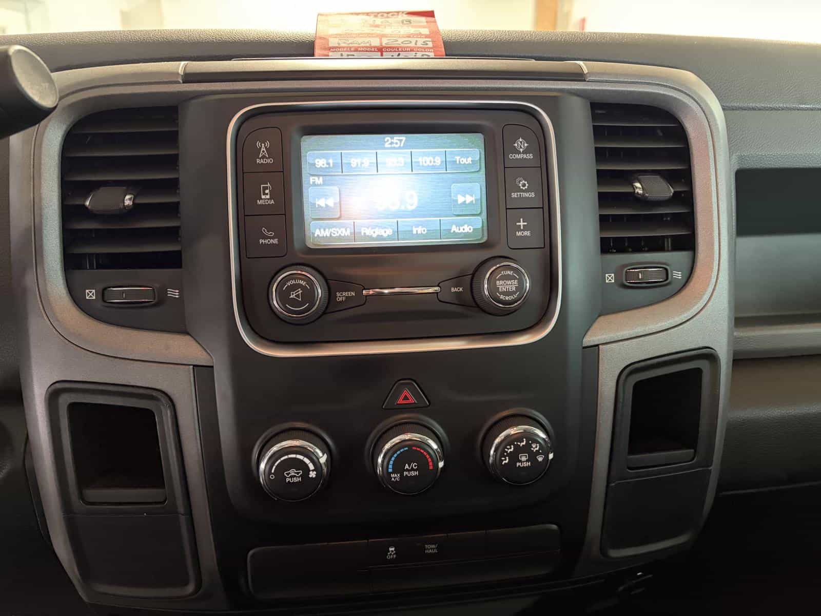 2015 RAM 1500 ST ST - Image 18