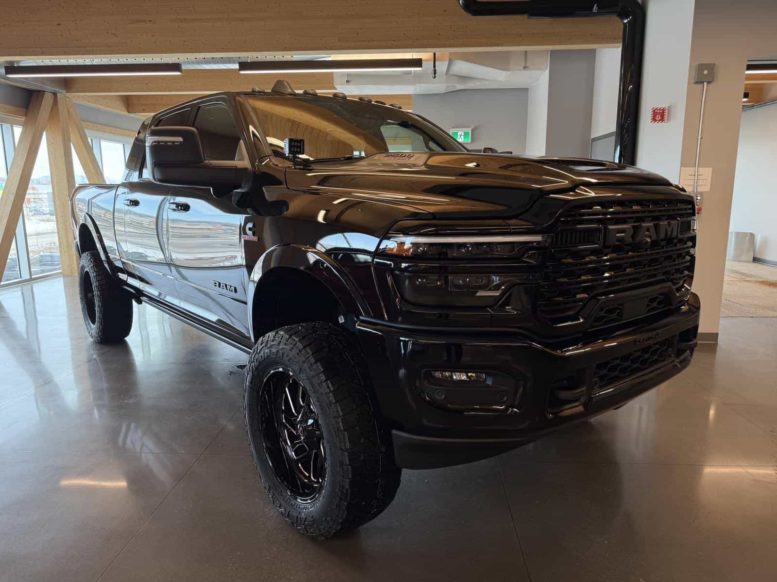 2026 RAM 2500 Limited - Image 2