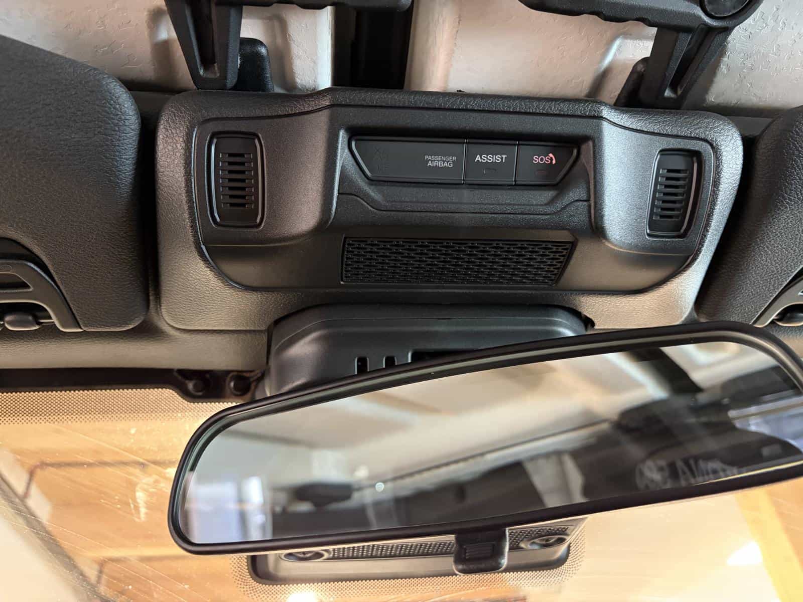 2024 Jeep Wrangler Willys - Image 25