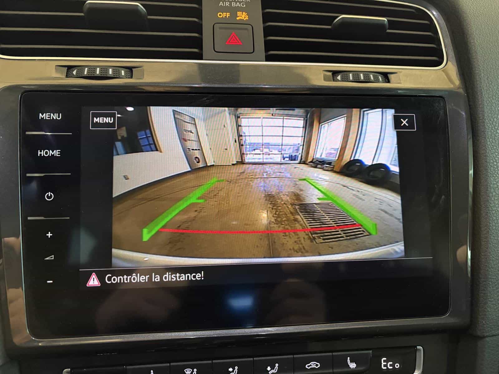 2020 Volkswagen E-Golf Comfortline - Image 19