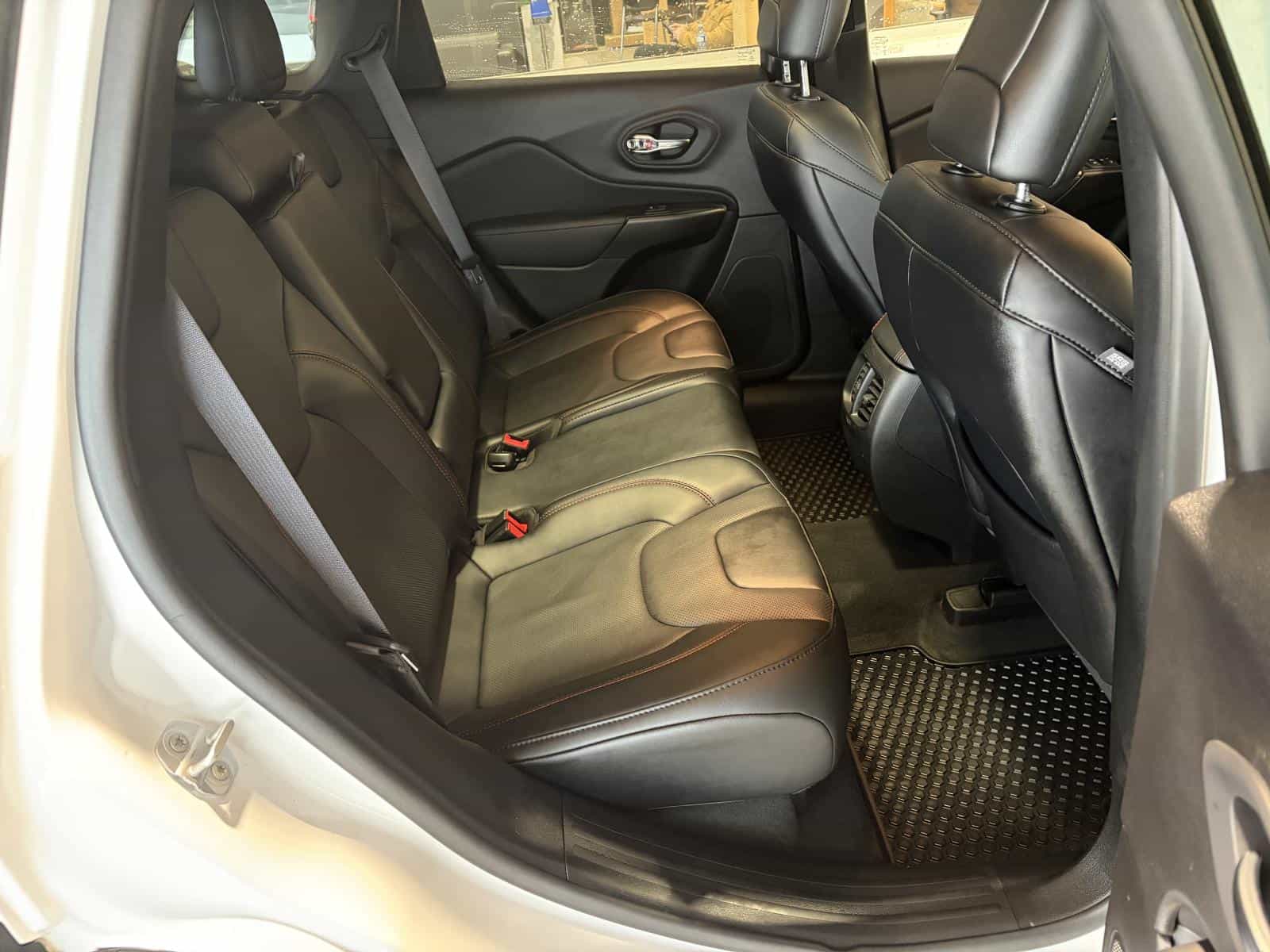 2022 Jeep CHEROKEE TRAILHAWK Trailhawk - Image 9