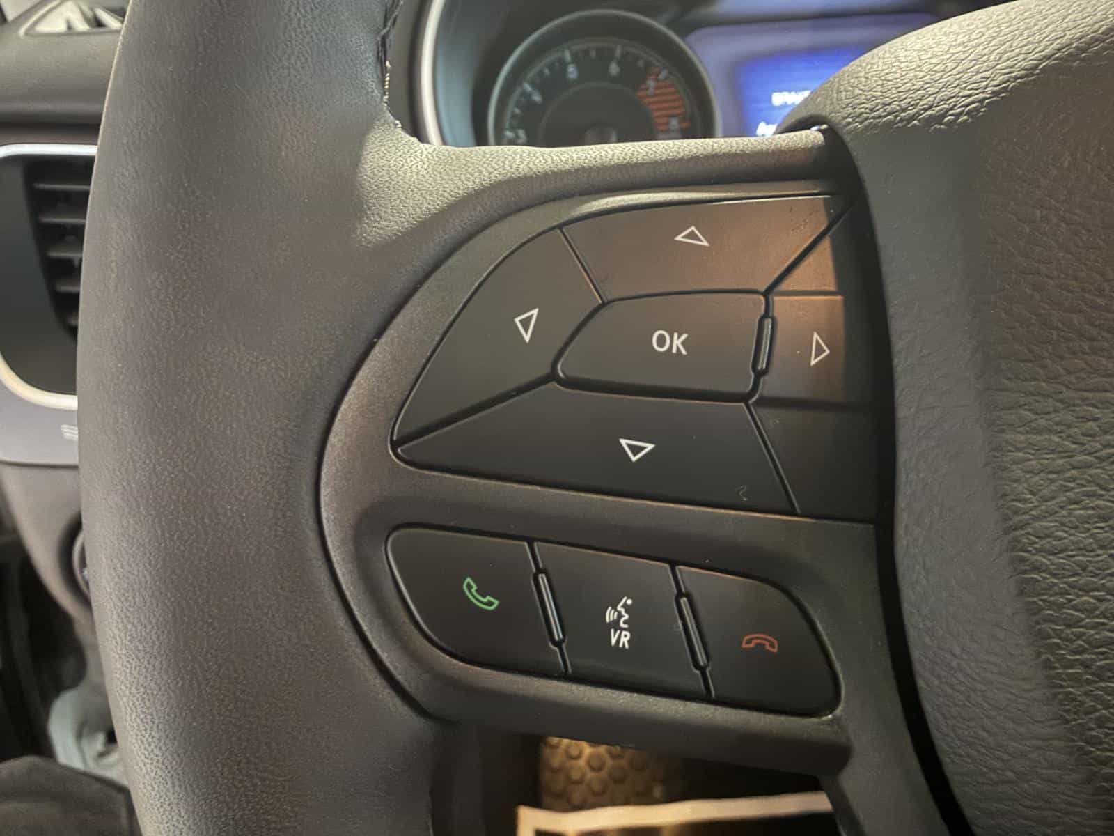 2022 Jeep CHEROKEE TRAILHAWK Trailhawk - Image 16