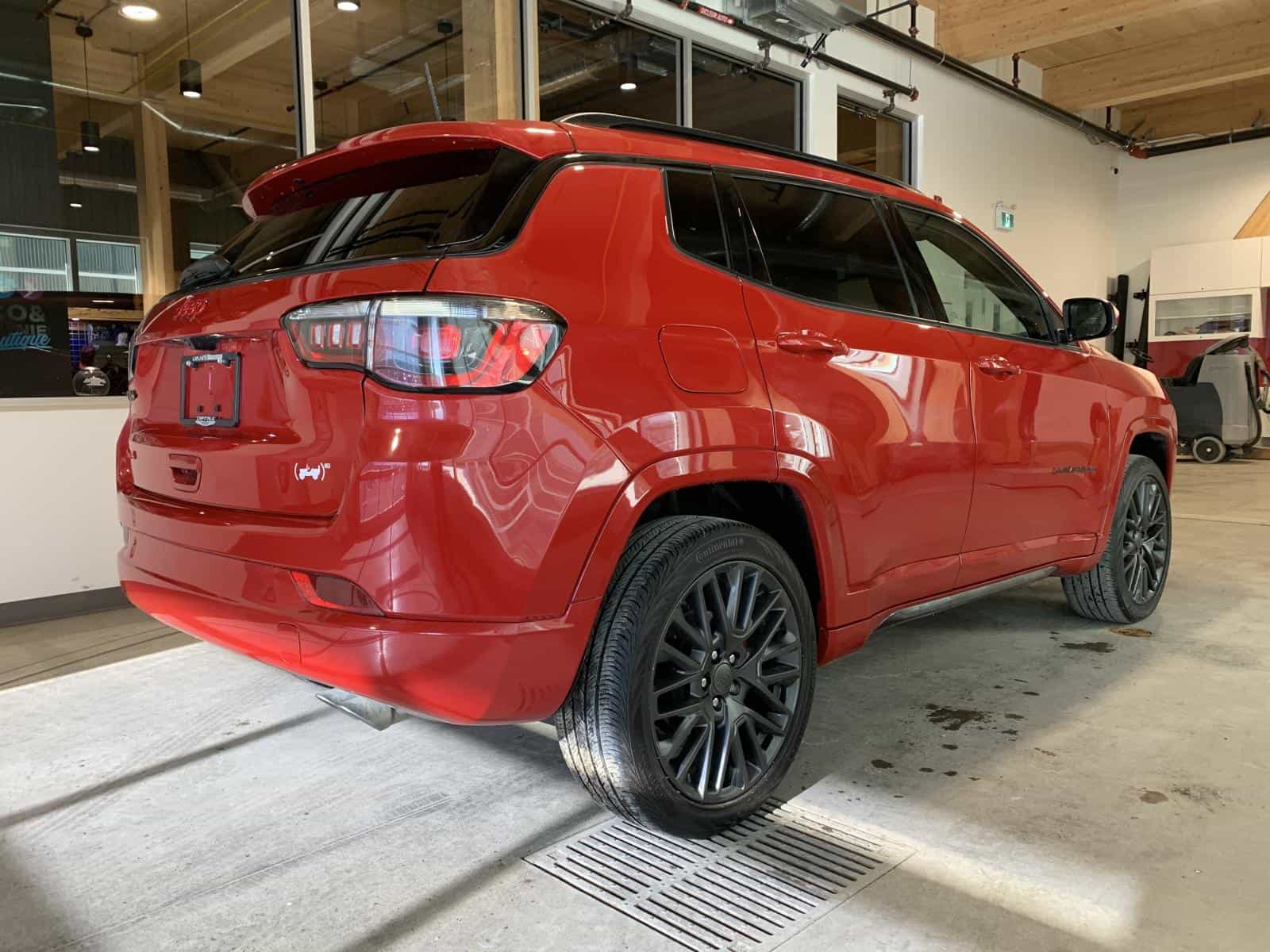 Image 4 Jeep Compass Limited 2022