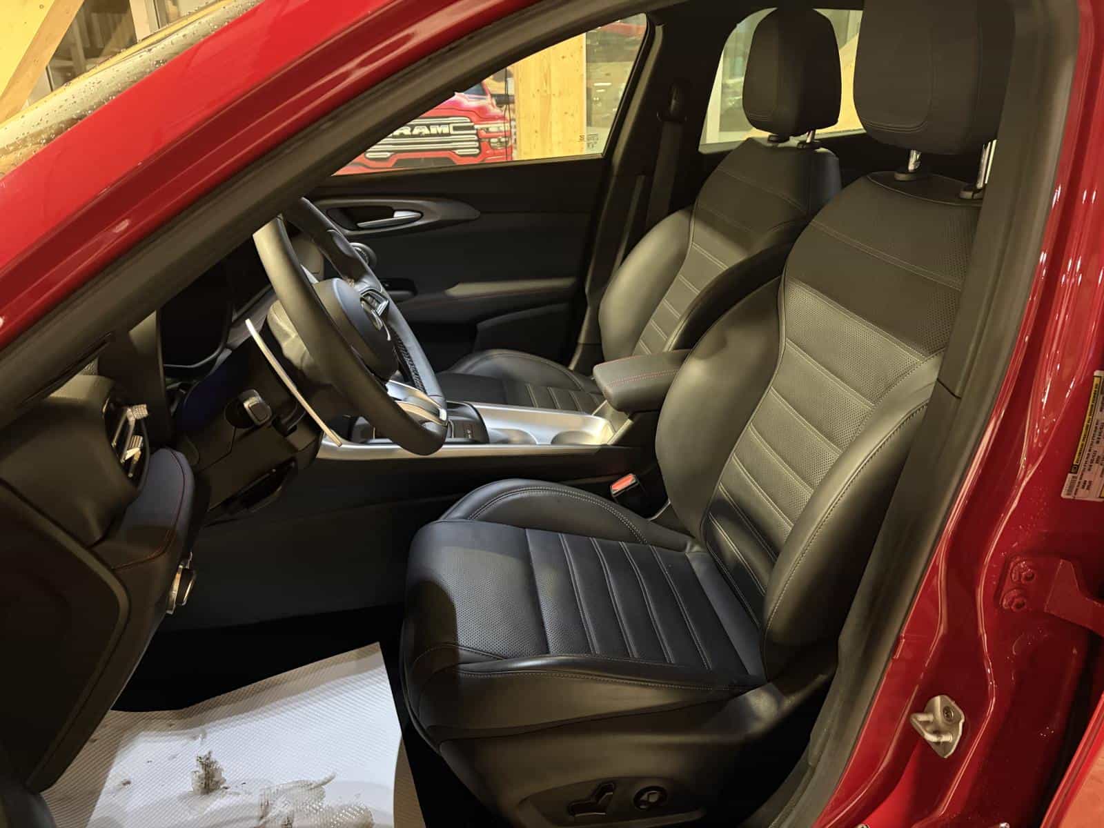 2024 Dodge Hornet R/T Plus R/T Plus PHEV - Image 11