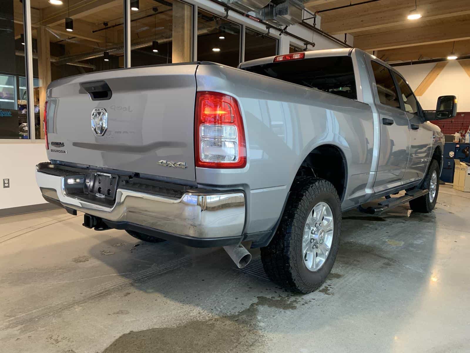 2024 RAM 3500 Big Horn - Image 4