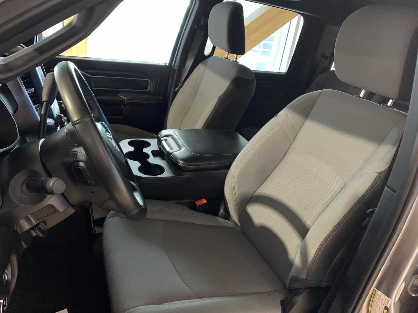 2024 RAM 3500 Big Horn - Image 12