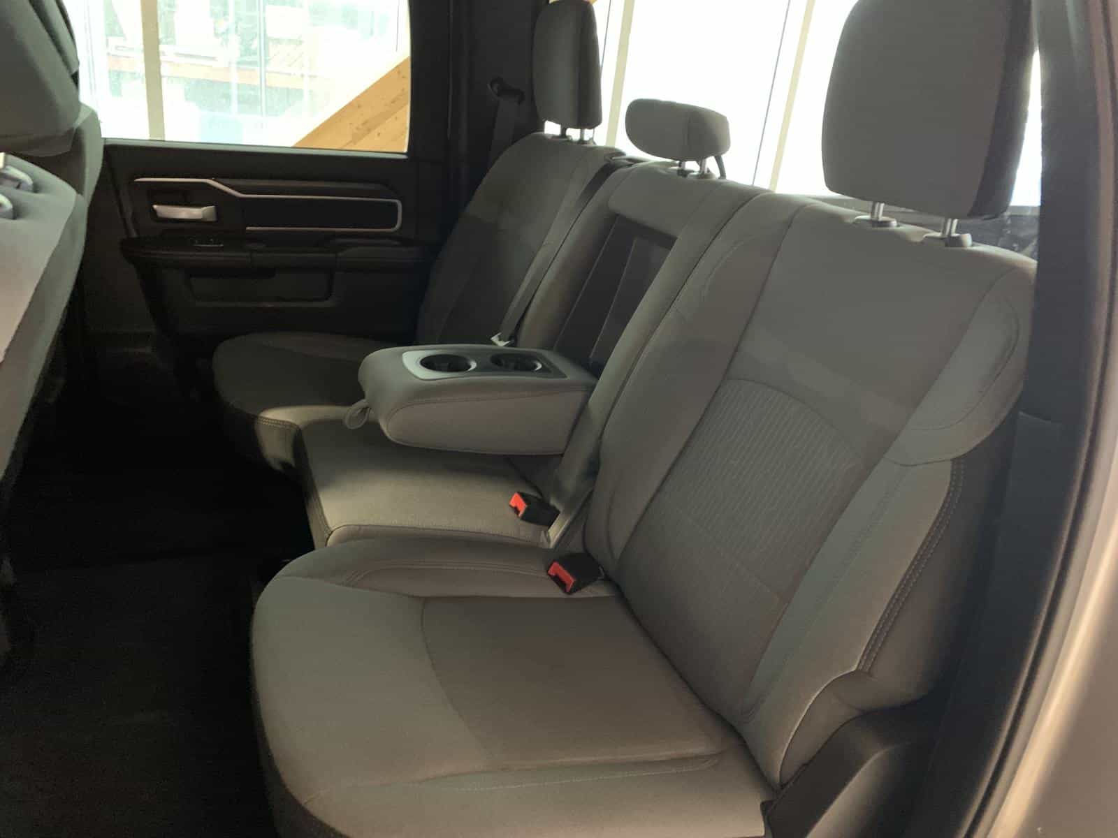 2024 RAM 3500 Big Horn - Image 13