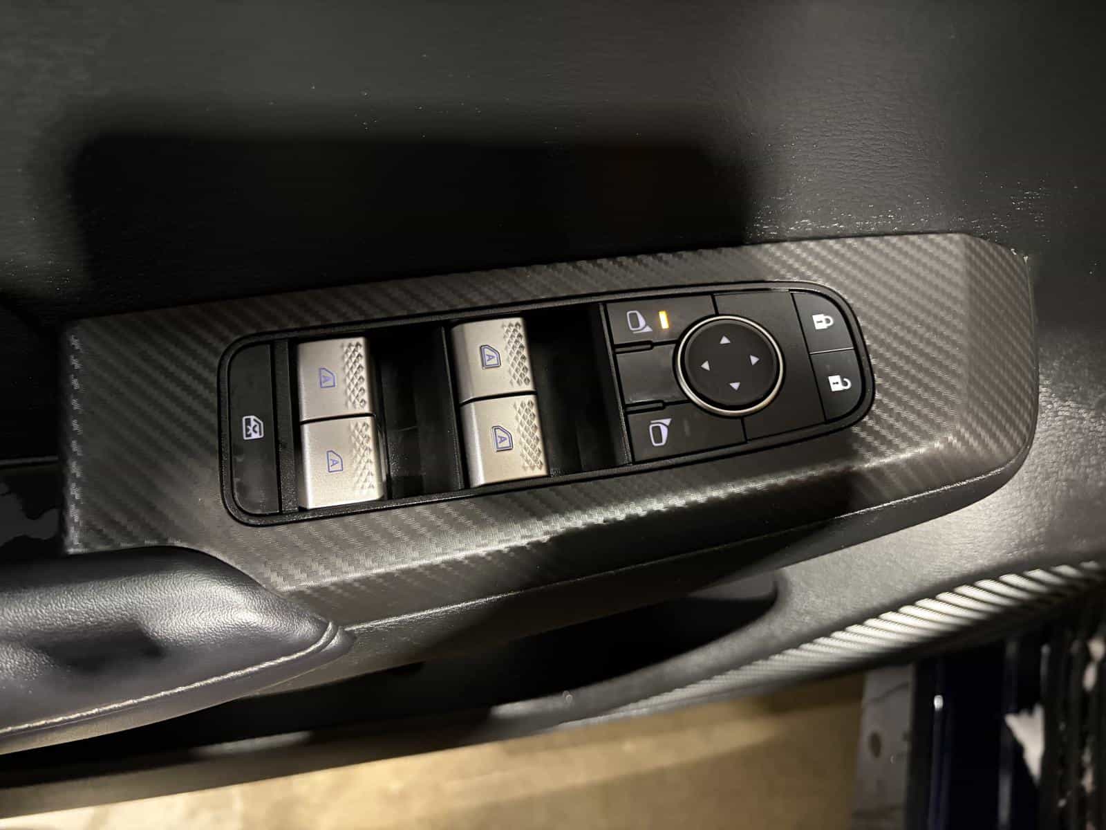 2024 Mitsubishi Outlander ES - Image 10