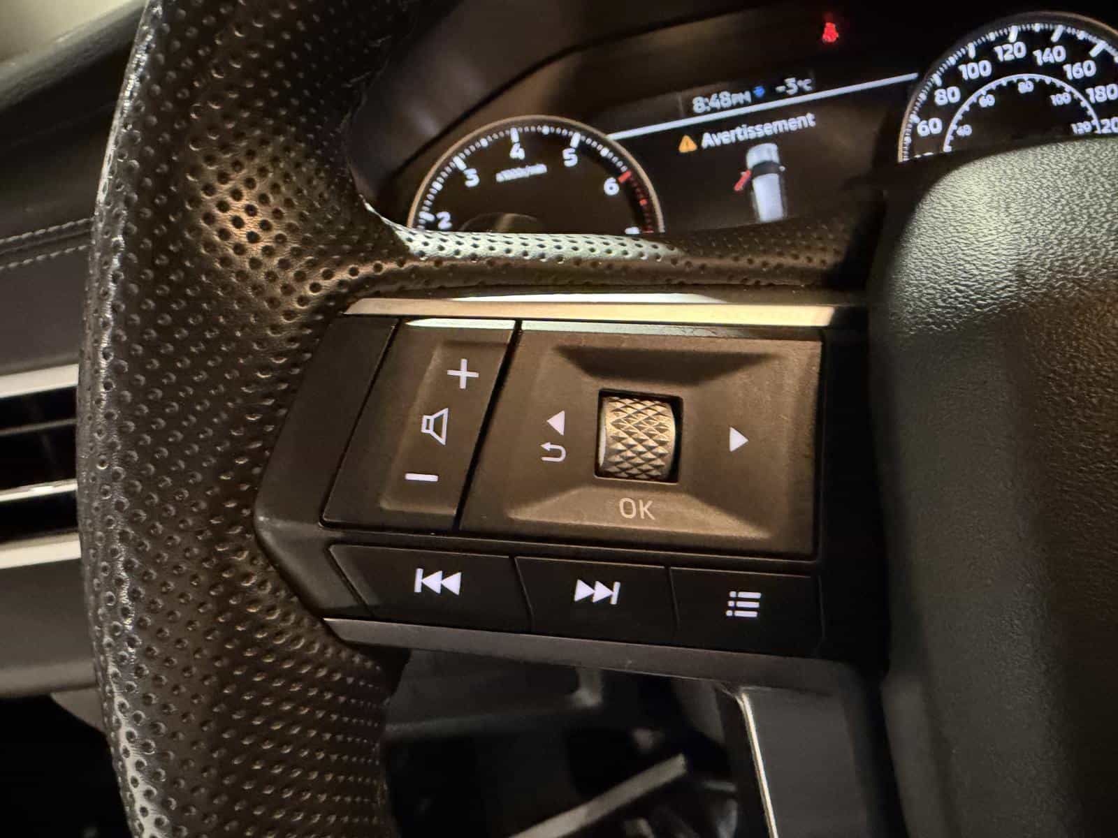 2024 Mitsubishi Outlander ES - Image 16