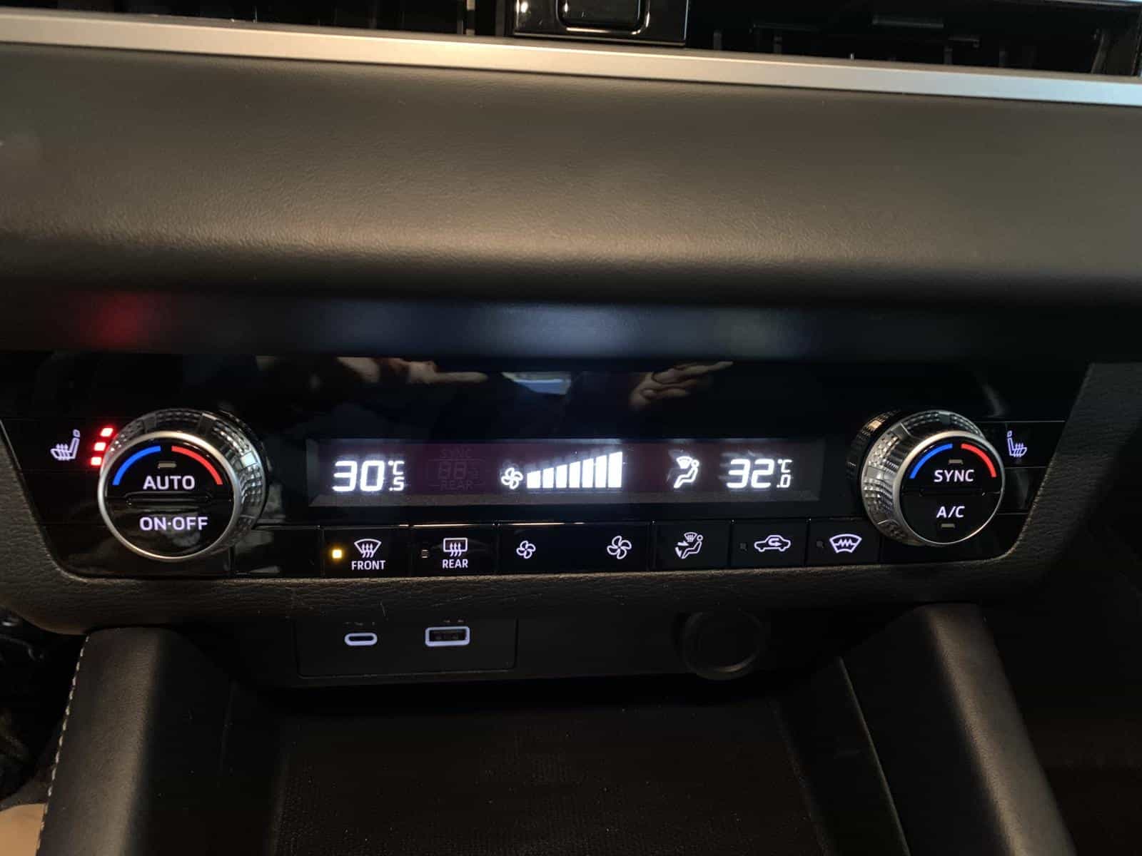 2024 Mitsubishi Outlander ES - Image 15