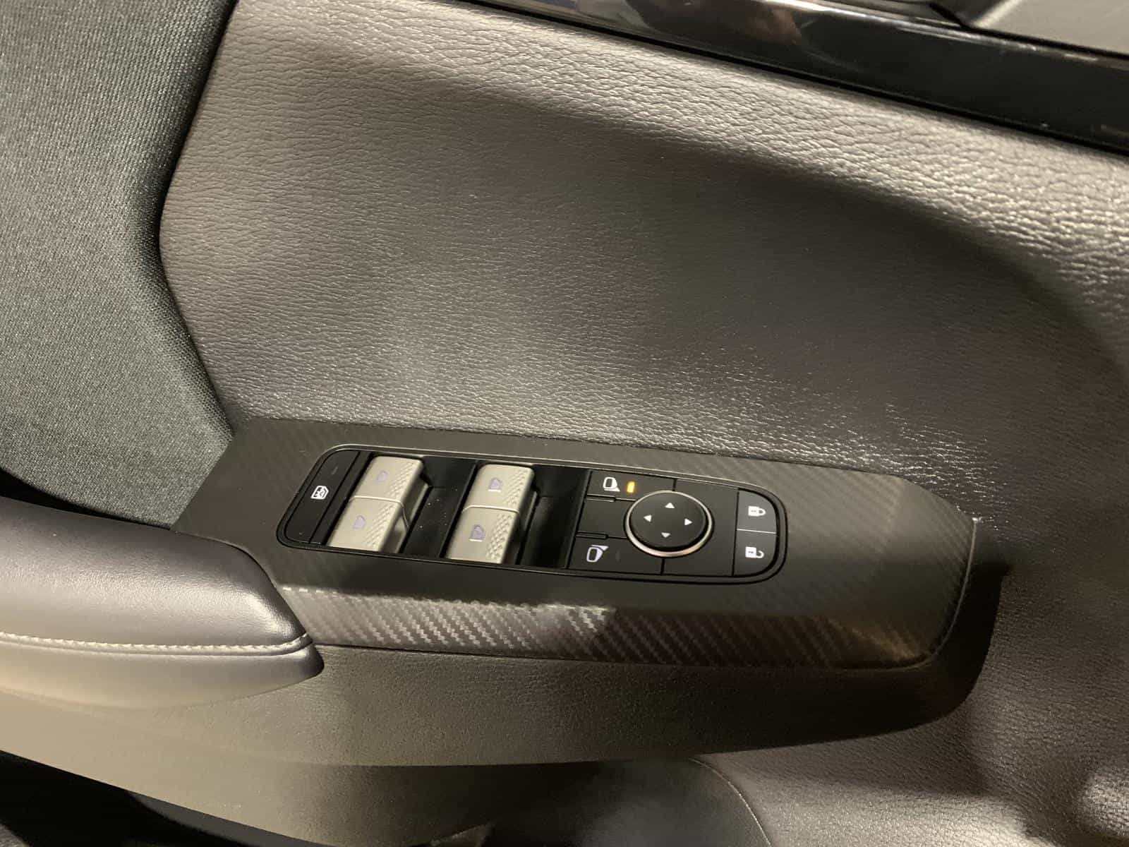 2024 Mitsubishi Outlander ES - Image 23