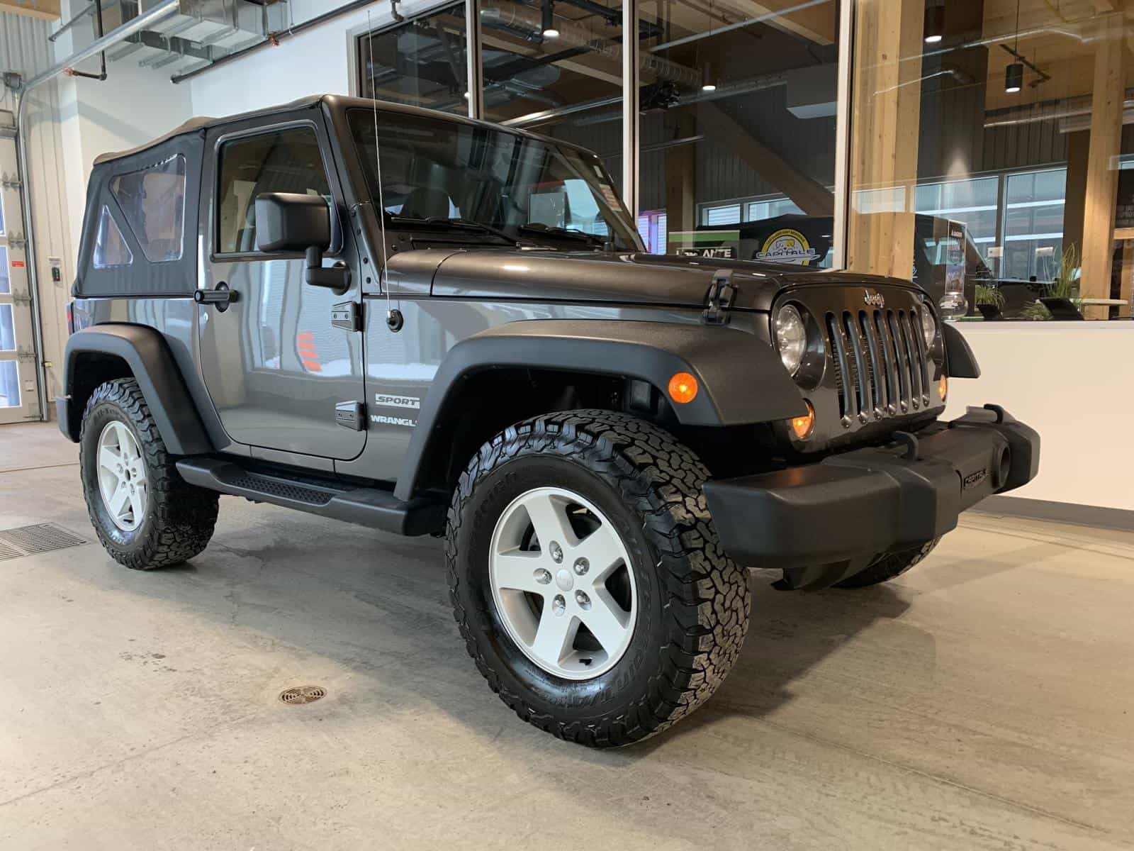 2017 Jeep Wrangler Sport Sport - Image 5