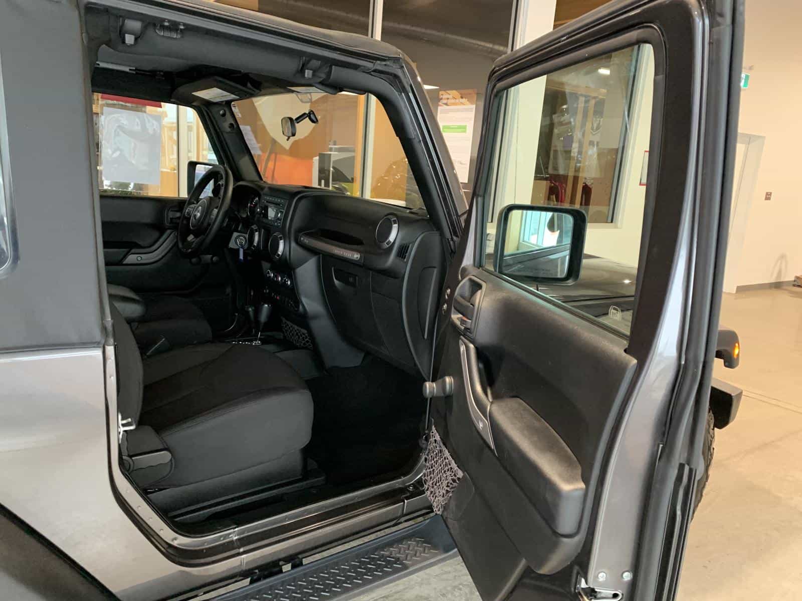 2017 Jeep Wrangler Sport Sport - Image 9