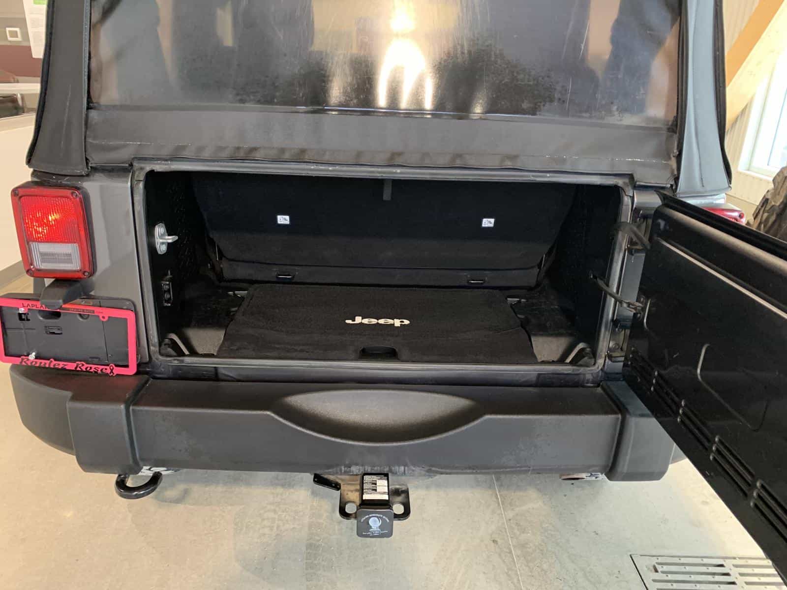 2017 Jeep Wrangler Sport Sport - Image 10