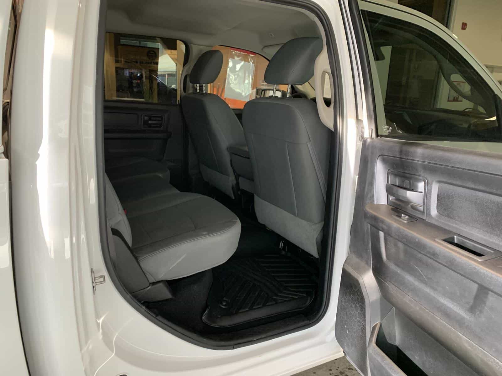 2019 RAM 1500 Classic ST - Image 11