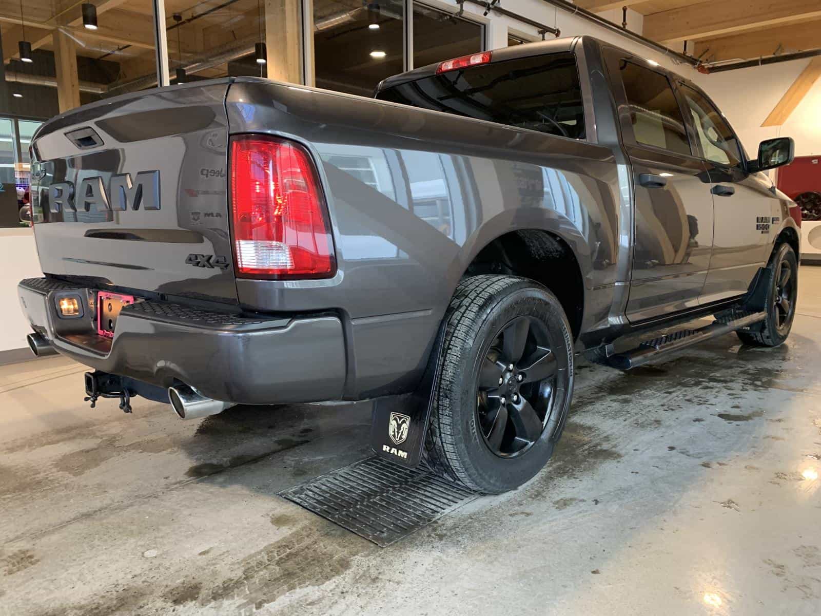 2020 RAM 1500 Classic ST - Image 4