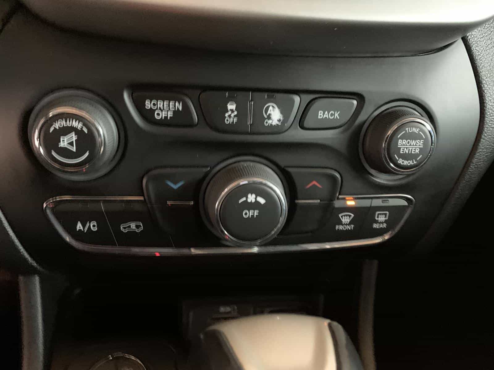 2016 Jeep Cherokee Trailhawk - Image 15