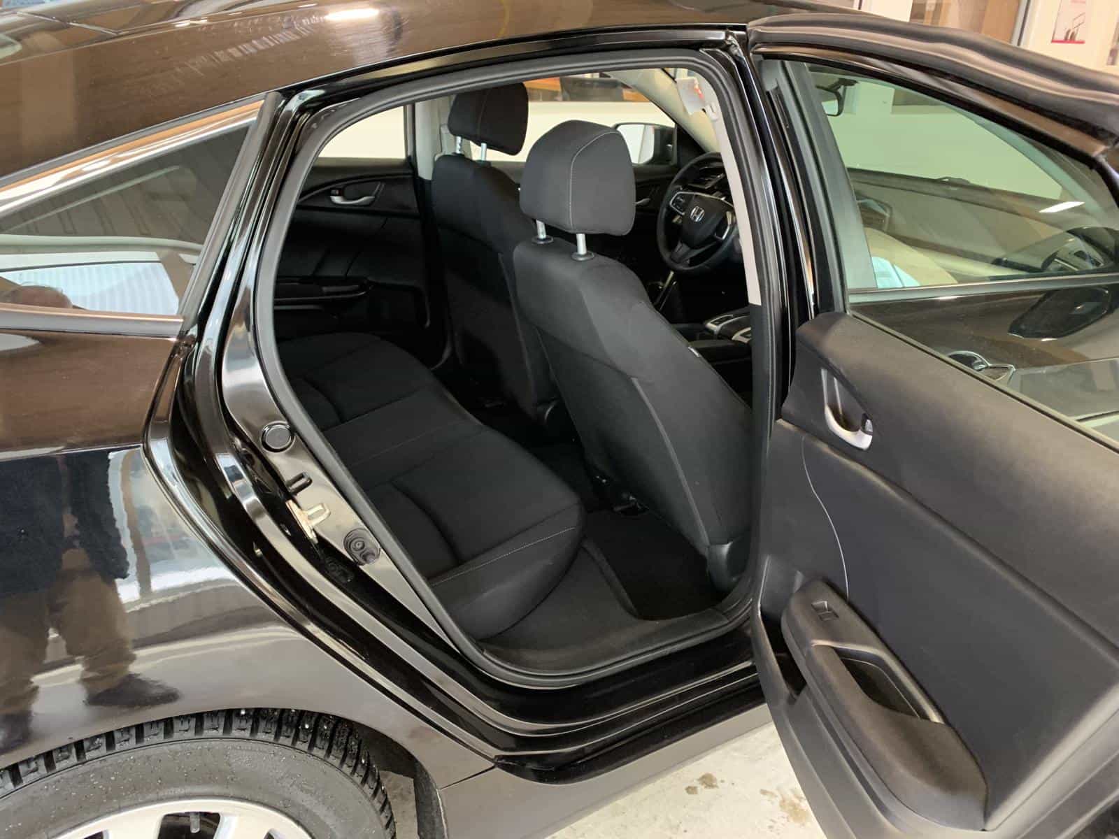 Image 10 Honda Civic DX 2017