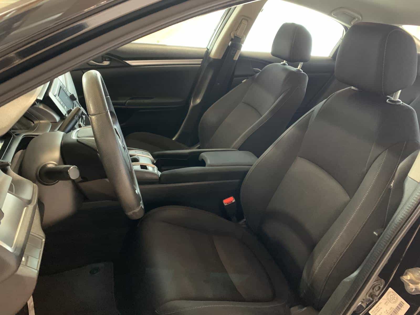 Image 11 Honda Civic DX 2017