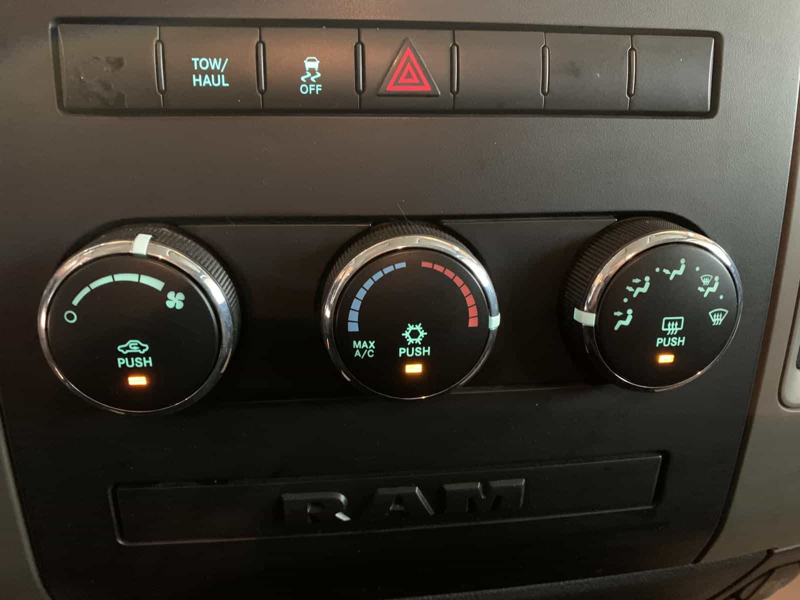 2012 RAM 1500 ST - Image 16