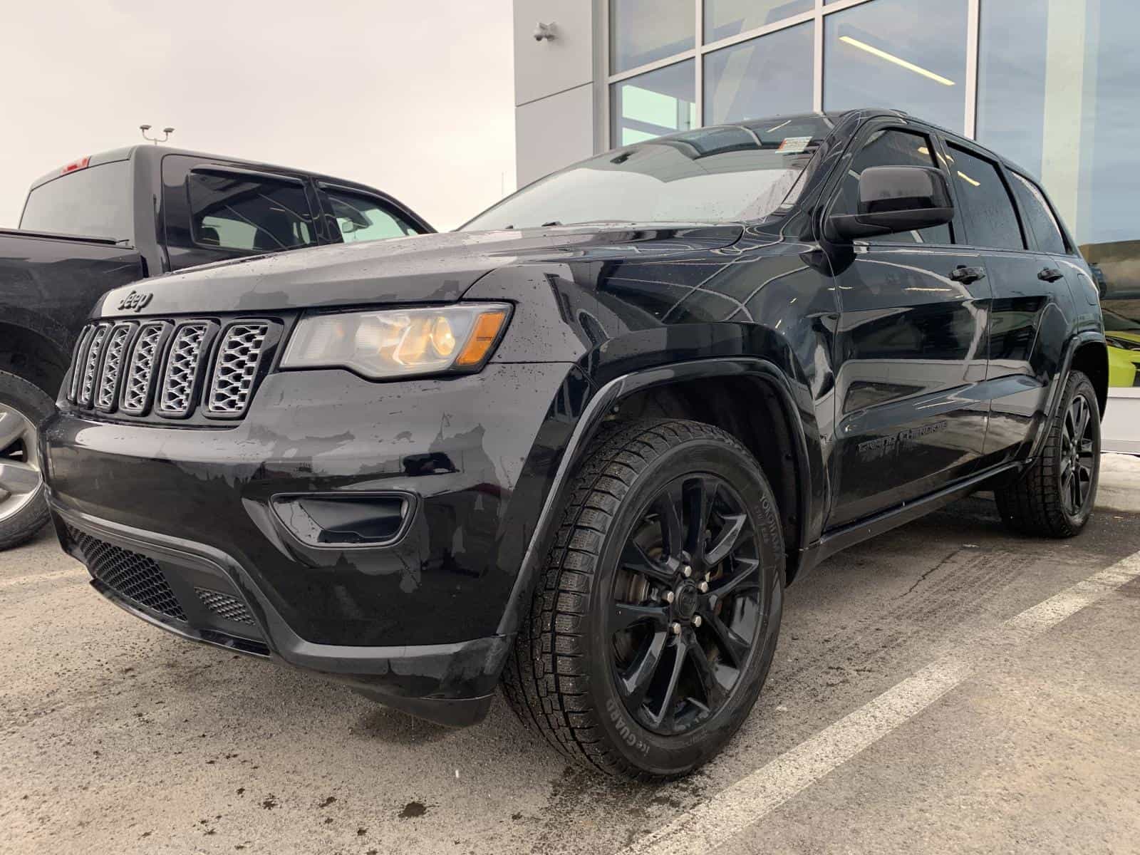 Image 1 Jeep Grand Cherokee Laredo 2021